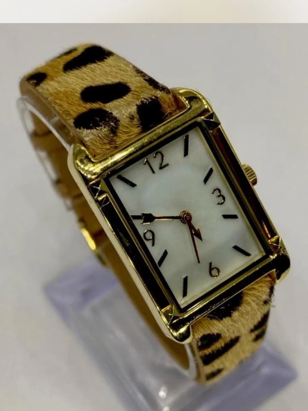 *** Gold-Tone Rectangular Watch with Leopard Print Strap ***